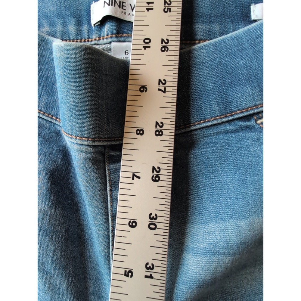 Nine West Heidi Pull-On Skinny Jeans Size 6 Medium Wash Stretch Denim - Picture 7 of 8